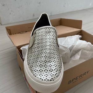 Sperry seaside nautical memory foam shoes